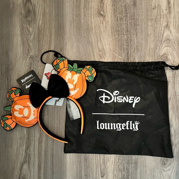 Loungefly Other - NWT Disney Loungefly Pumpkin Halloween Ears.